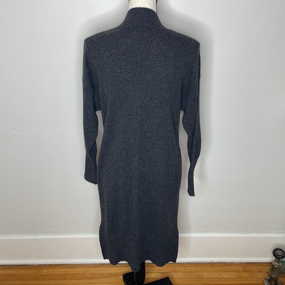 Van Kukil Cashmere button down cardigan - Picture 3 of 9